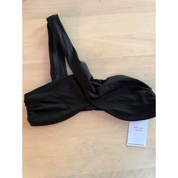 WEWOREWHAT Asymmetrical Cross Over One Shoulder Black Swimsuit Top - S - Picture 2 of 7